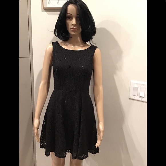 sparkly black skater dress Amazon.com: AFAVOM Sequin Figure Skating Dress for Women Girls Long Sleeve Mesh Rhinestone Ice Skating Dress Glitter Asymmetrical Chiffon Skirt Shiny Ballet Lyrical Costume for Competition Performance Black XS : Clothing, Shoes